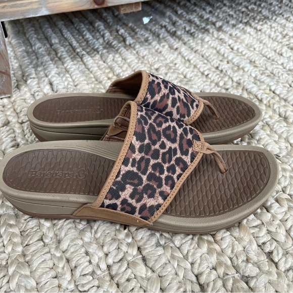 baretraps leopard shoes